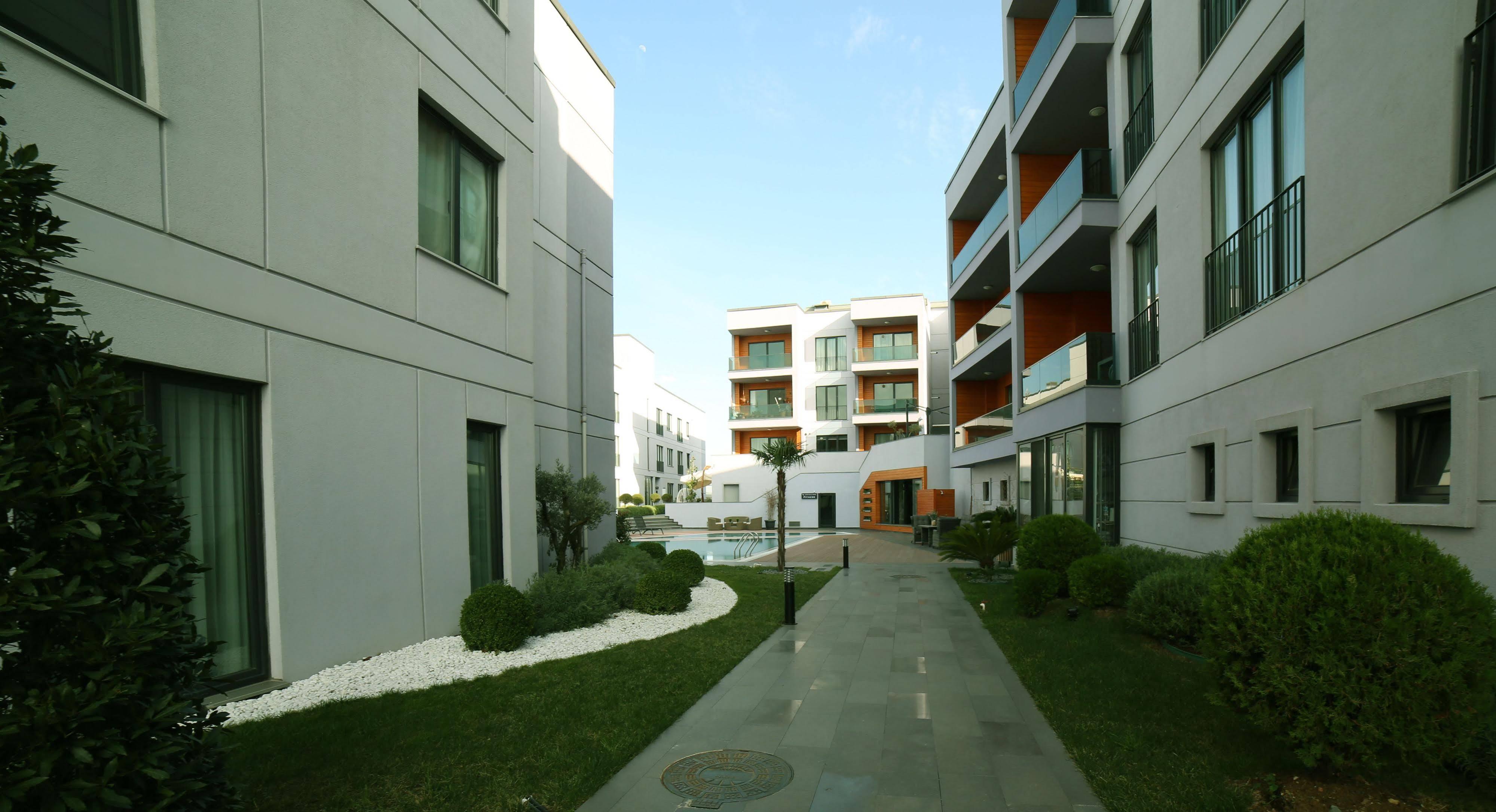 Green Hills Suites ยาโลวา ภายนอก รูปภาพ