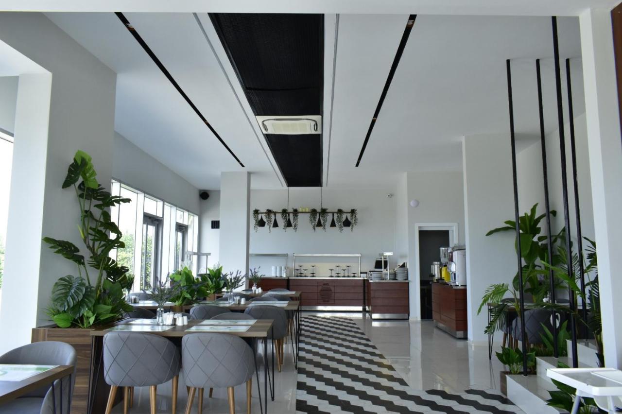 Green Hills Suites ยาโลวา ภายนอก รูปภาพ